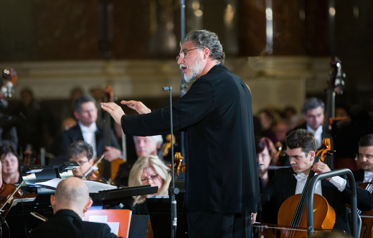 Jos Cura, conductor, National Day of Mourning, Budapest, 2019.