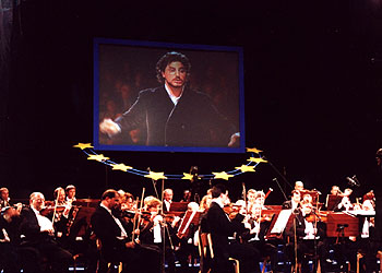 Jos Cura, conductor, Sinfornia Varsovia, 2002, Warsaw, Poland for Europe.