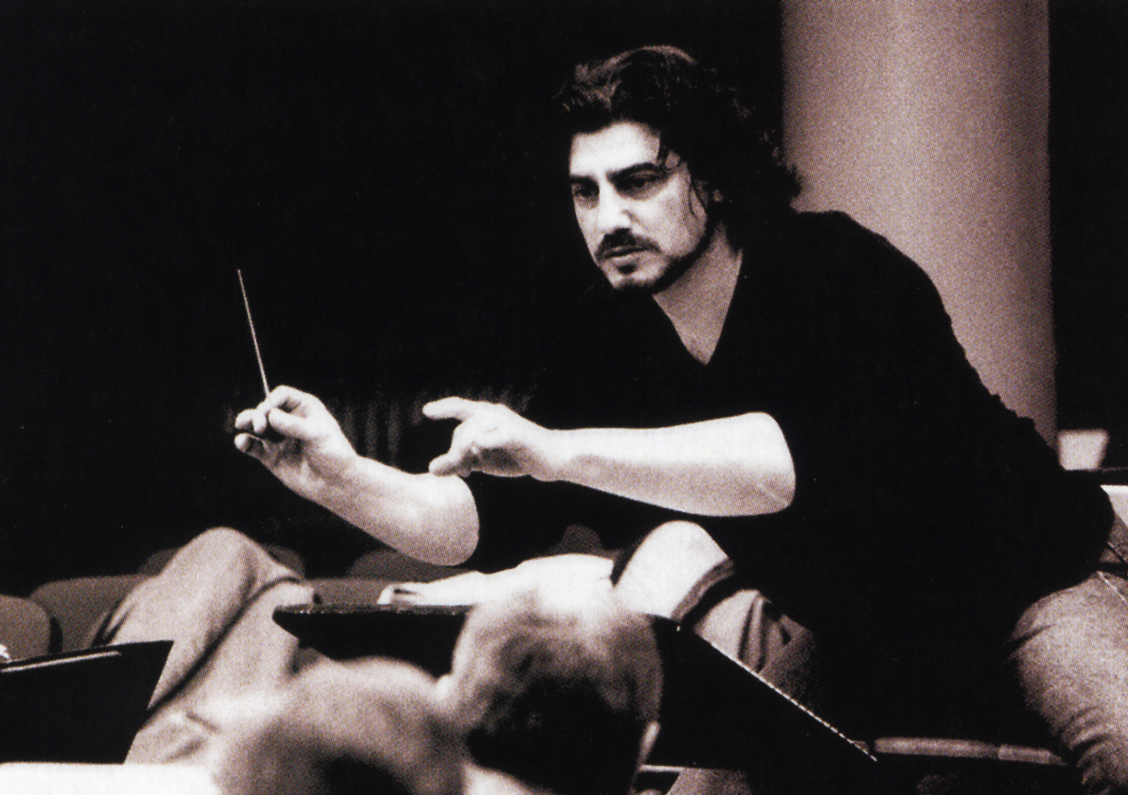 Jos Cura, Conductor, Sinfornia Varsovia, Warsaw, 2001 Inagural Concert.