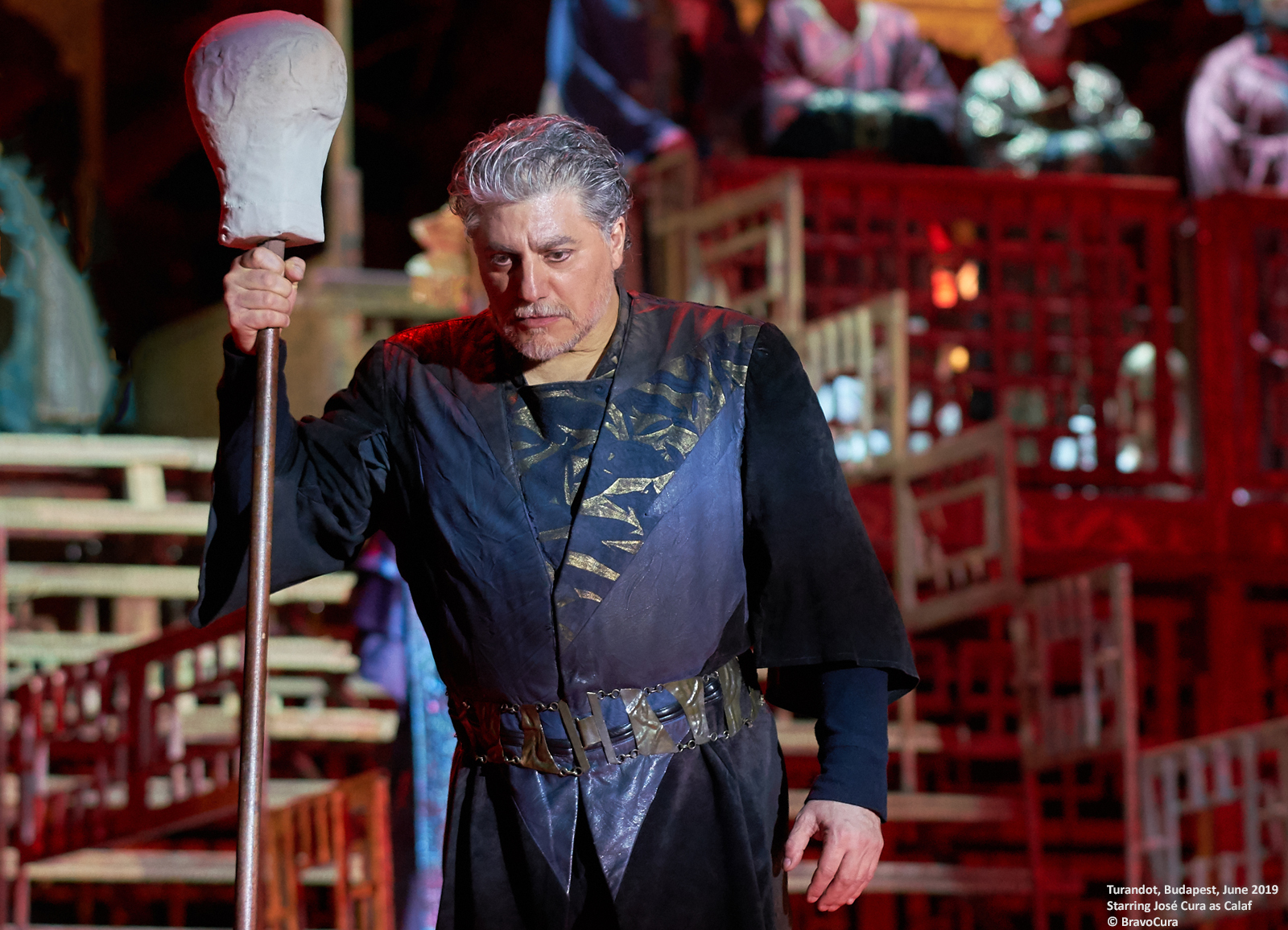 Jos Cura stars as Calaf in the 2019 Budapest production of Turandot.