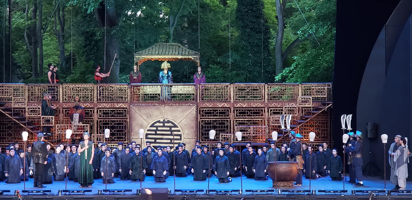 Jos Cura stars as Calaf in the 2019 Budapest production of Turandot.