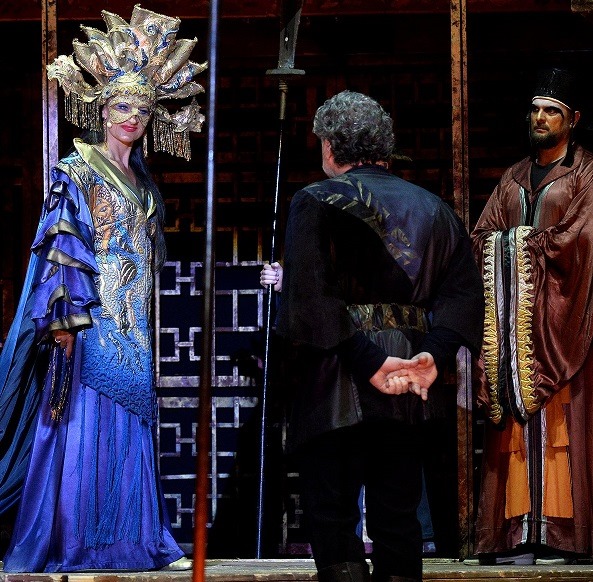 Jos Cura stars as Calaf in the 2019 Budapest production of Turandot.