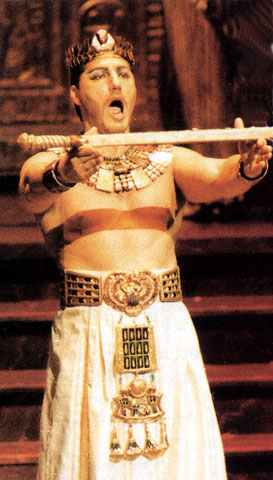 Jos Cura as Radames in Tokyo production of Aida, 1998