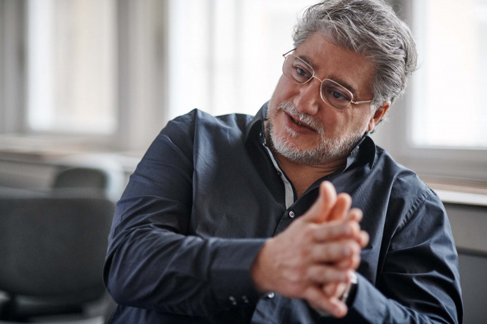 Jos Cura discusses his opera, Montezuma and the Red Priest, in Budapest, January 2020.