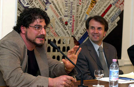 Jos Cura during press conference in Verona 2003