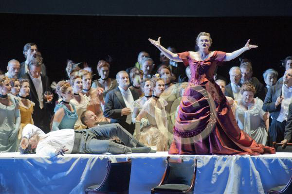Jos Cura in the 2011 Berlin production of Samson et Dalila.