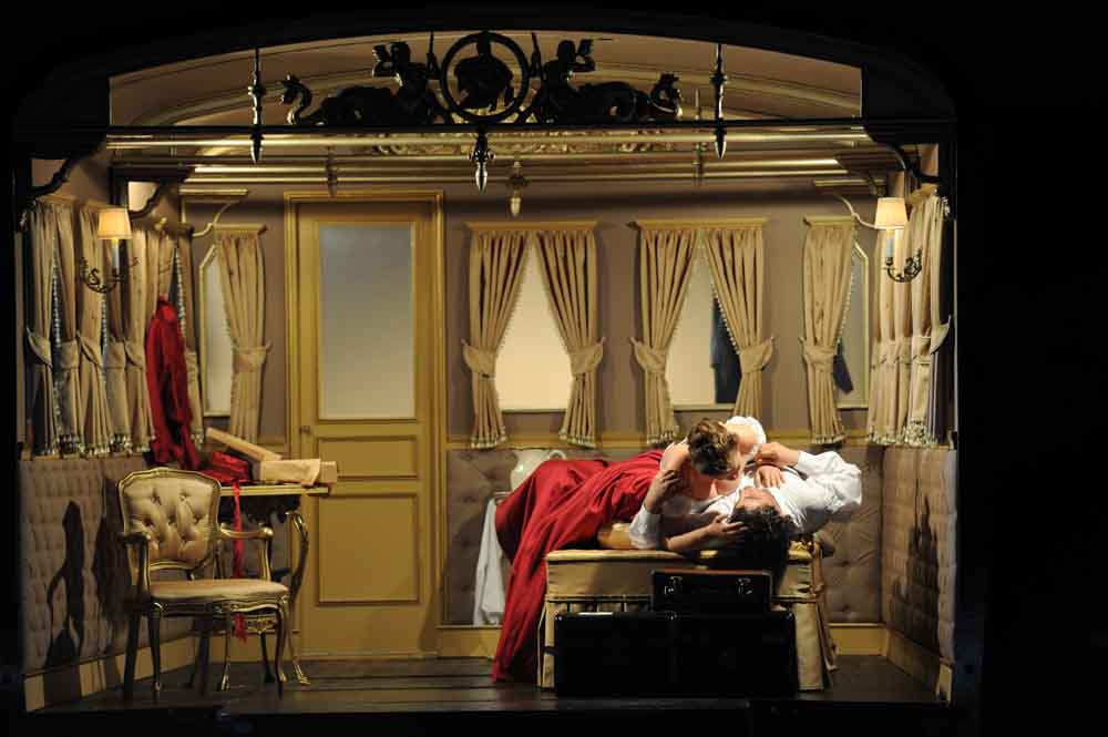 Jos Cura in the 2011 Berlin production of Samson et Dalila.