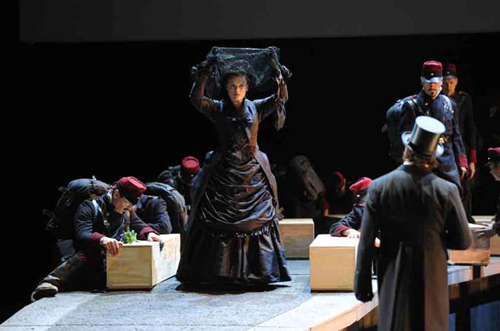 Jos Cura in the 2011 Berlin production of Samson et Dalila.