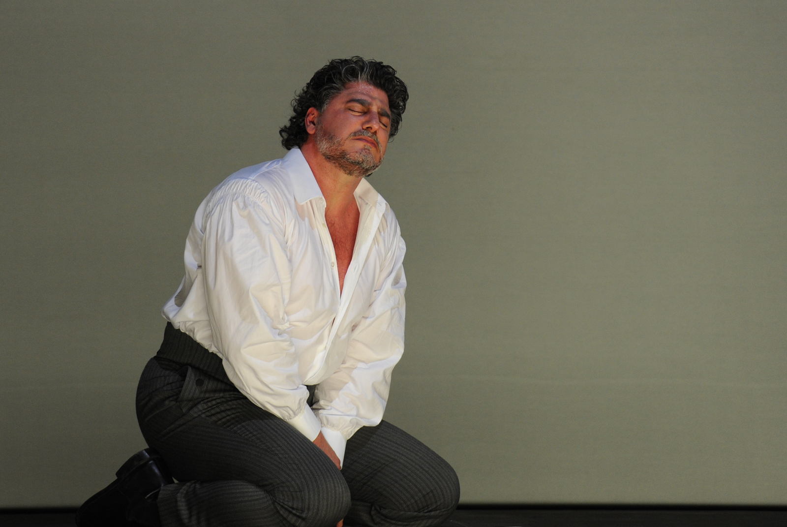 Jos Cura in the 2011 Berlin production of Samson et Dalila.