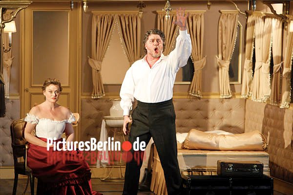 Jos Cura in the 2011 Berlin production of Samson et Dalila.