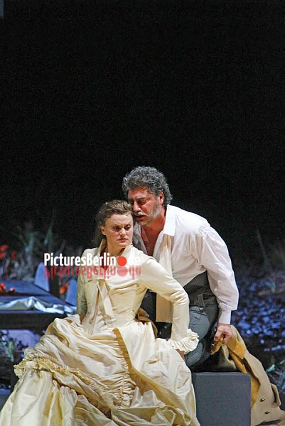Jos Cura in the 2011 Berlin production of Samson et Dalila.