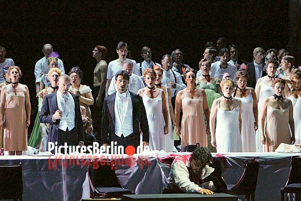 Jos Cura in the 2011 Berlin production of Samson et Dalila.