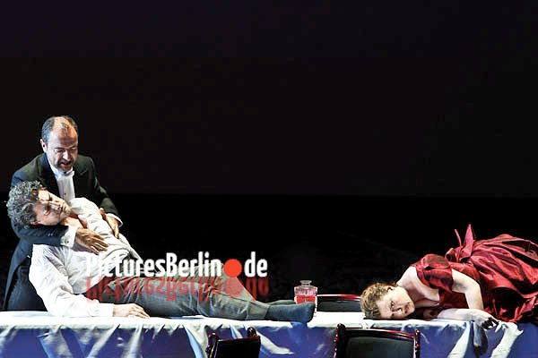 Jos Cura in the 2011 Berlin production of Samson et Dalila.