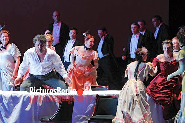 Jos Cura in the 2011 Berlin production of Samson et Dalila.
