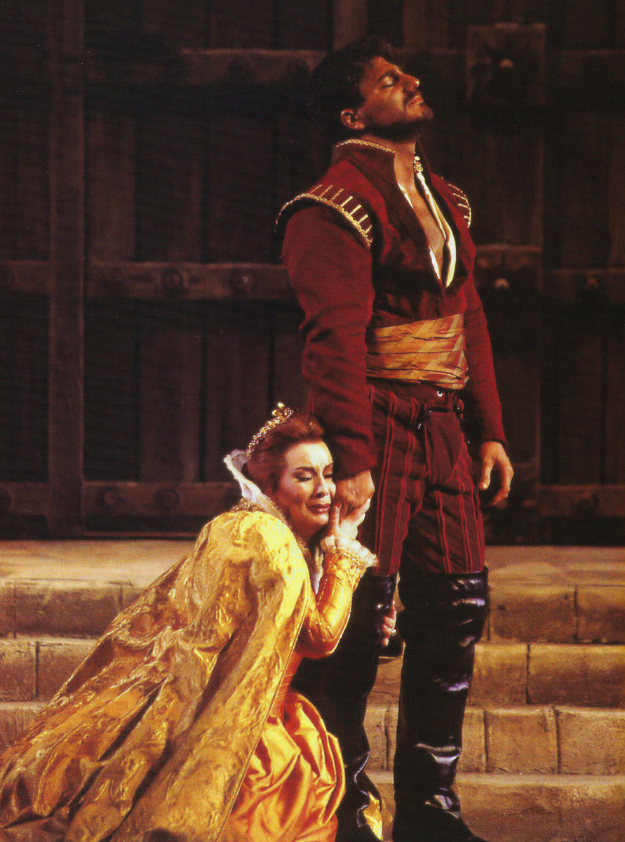 Яго отелло. Отелло и Дездемона. Опера 1986 Отелло. Отелло Дзеффирелли. Шекспир у. "Отелло".